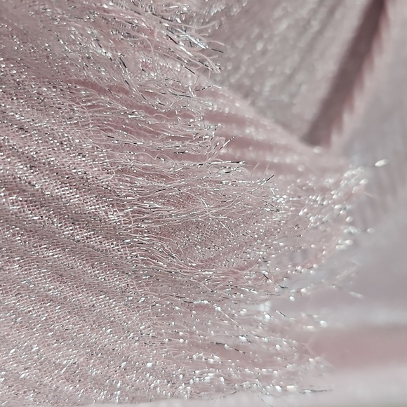 NWT Women's Pleated Occasion  Wrap/Scarf Shimmery Pink OS - Picture 9 of 11